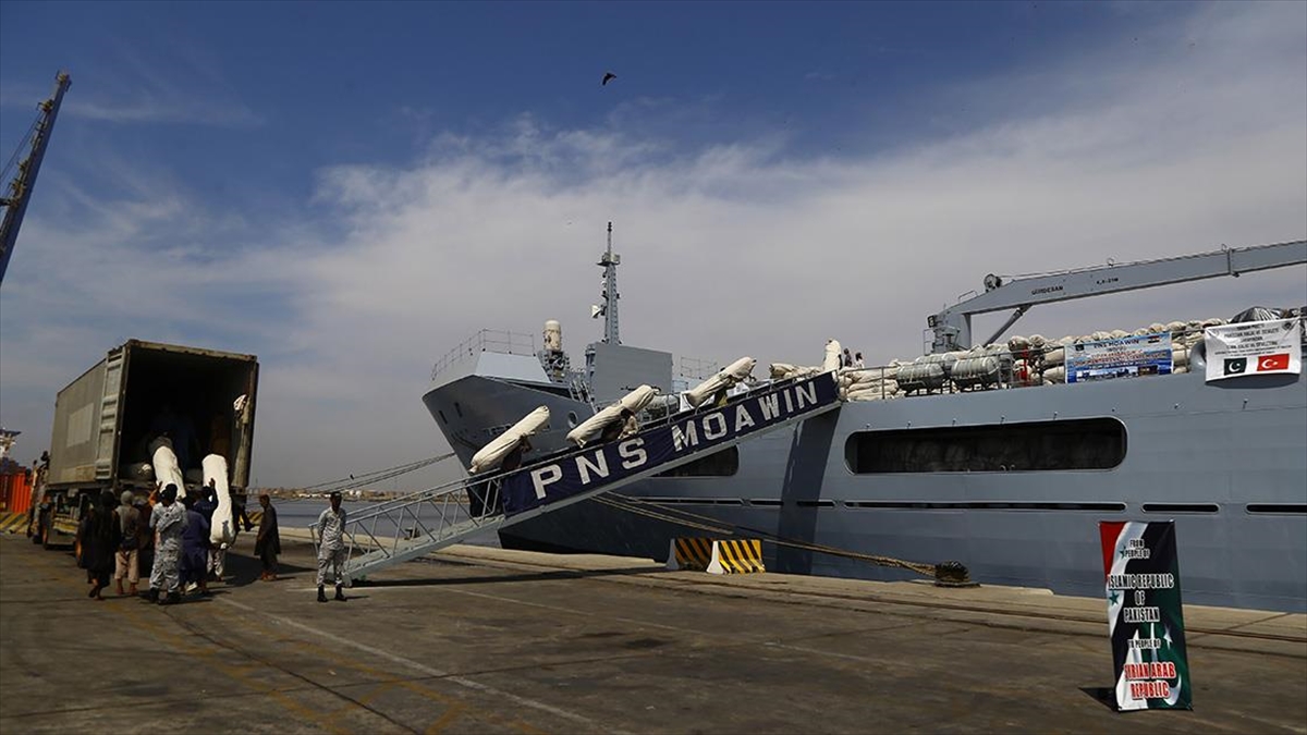Pakistan'dan Türkiye'deki Depremzedelere Yardım Taşıyan 3. Gemi Yola Çıktı