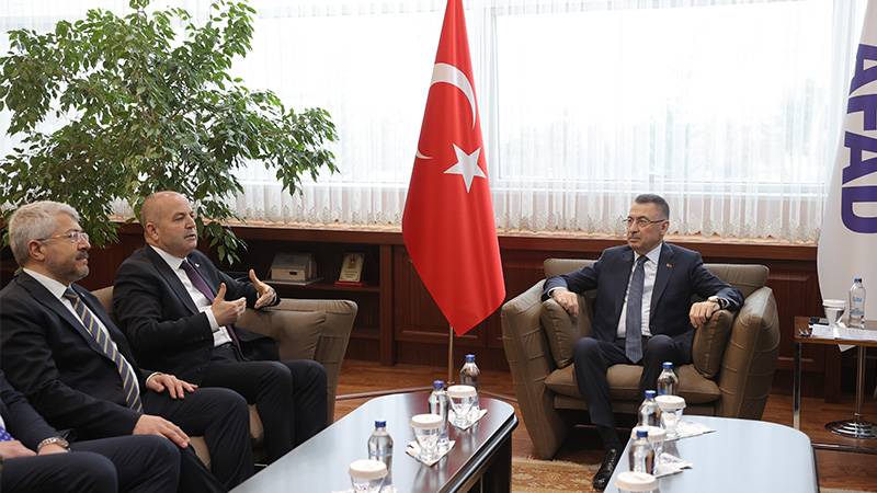 Fuat Oktay, Anavatan Partisi Genel Başkanı Çelebi ile görüştü