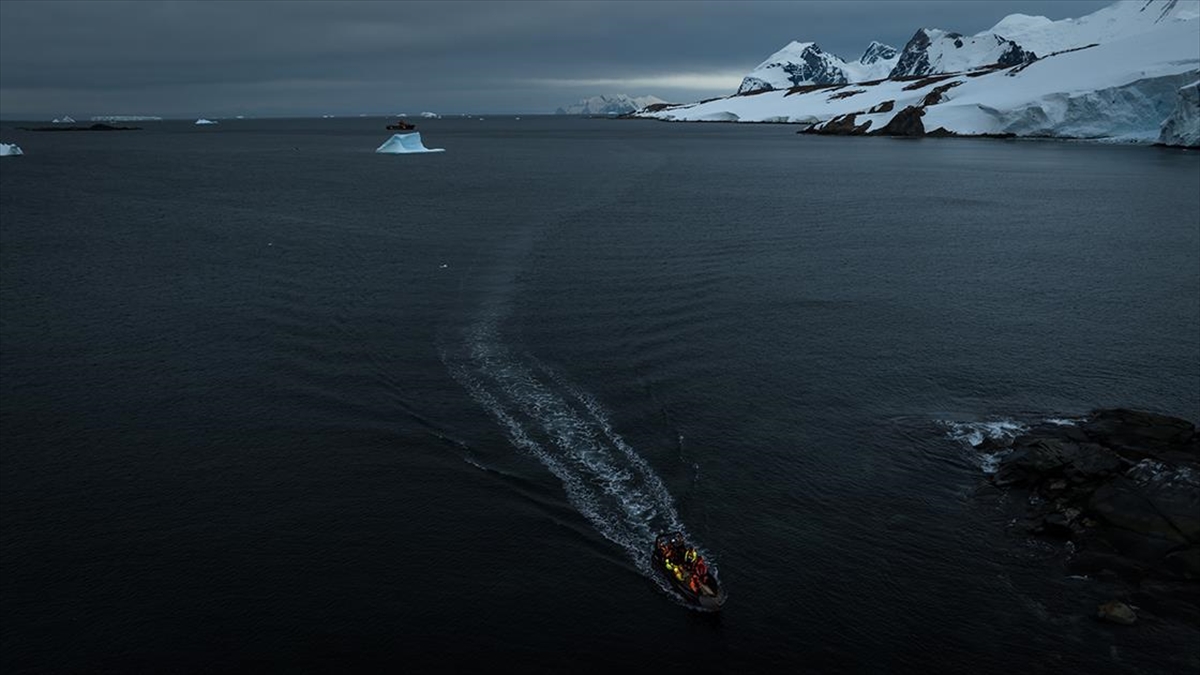 Dünyanın Geleceğine Işık Tutan Yolculuk: Ulusal Antarktika Bilim Seferi