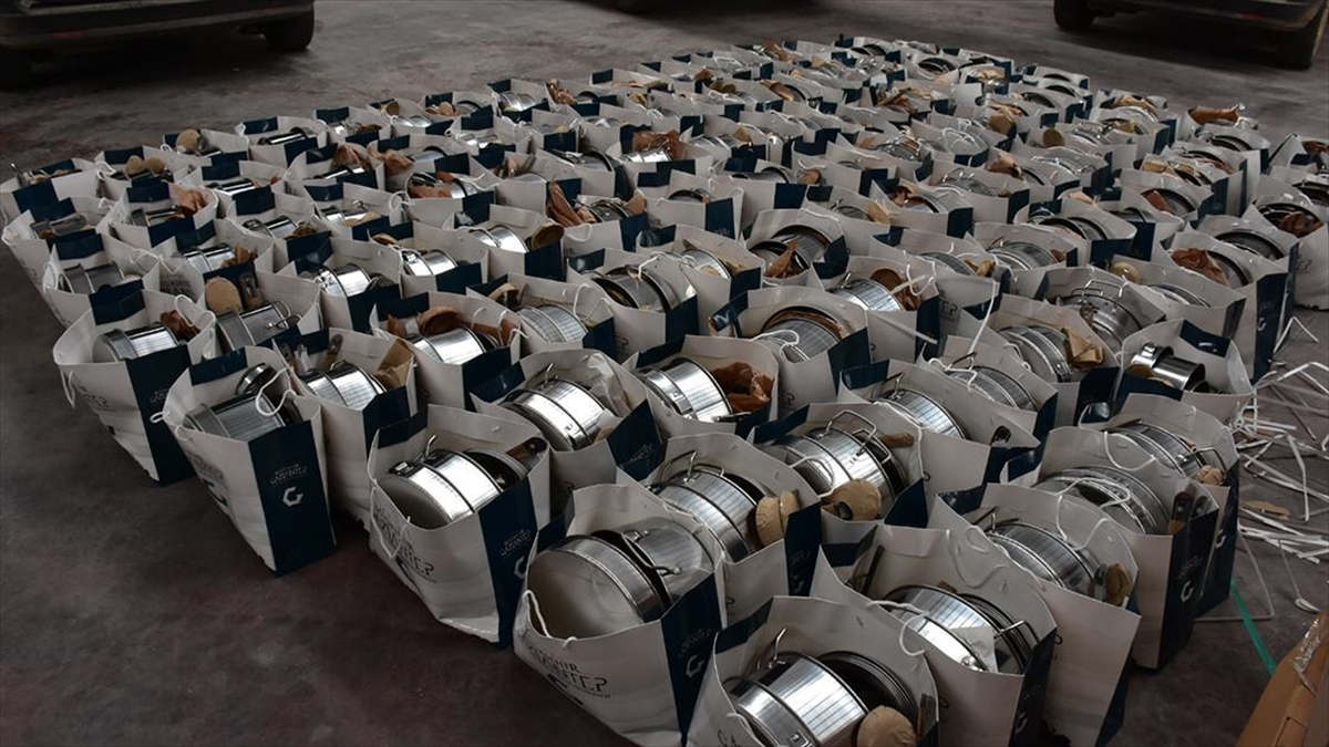 Konteyner Kentlerdeki Depremzedelere Mutfak Seti Dağıtılacak