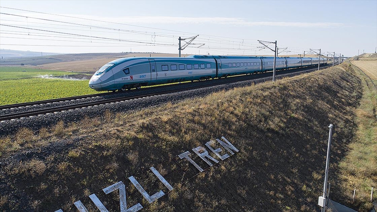 Türkiye'de Yht'lerle 14 Yılda 72 Milyona Yakın Yolcu Taşındı