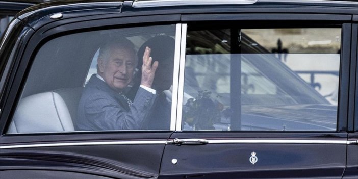 Kral Charles'ın Resmini Taşıyan İlk Pullar Üretildi