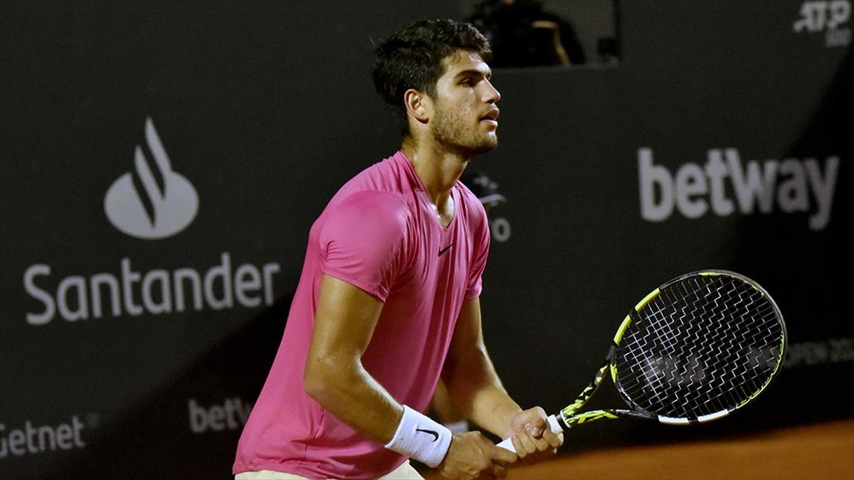 Alcaraz, 100 Galibiyete 2. En Hızlı Ulaşan Erkek Tenisçi Oldu