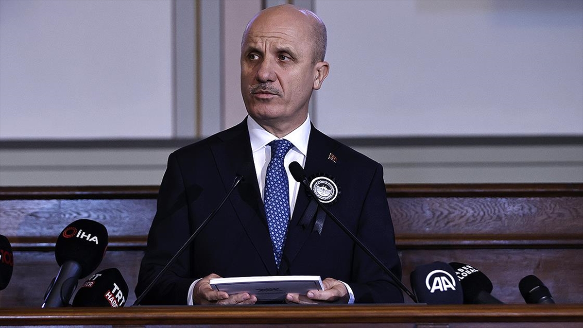 Yök Başkanı Özvar, Deprem Bölgesinde 106 Ağır Hasarlı Üniversite Binası Bulunduğunu Söyledi