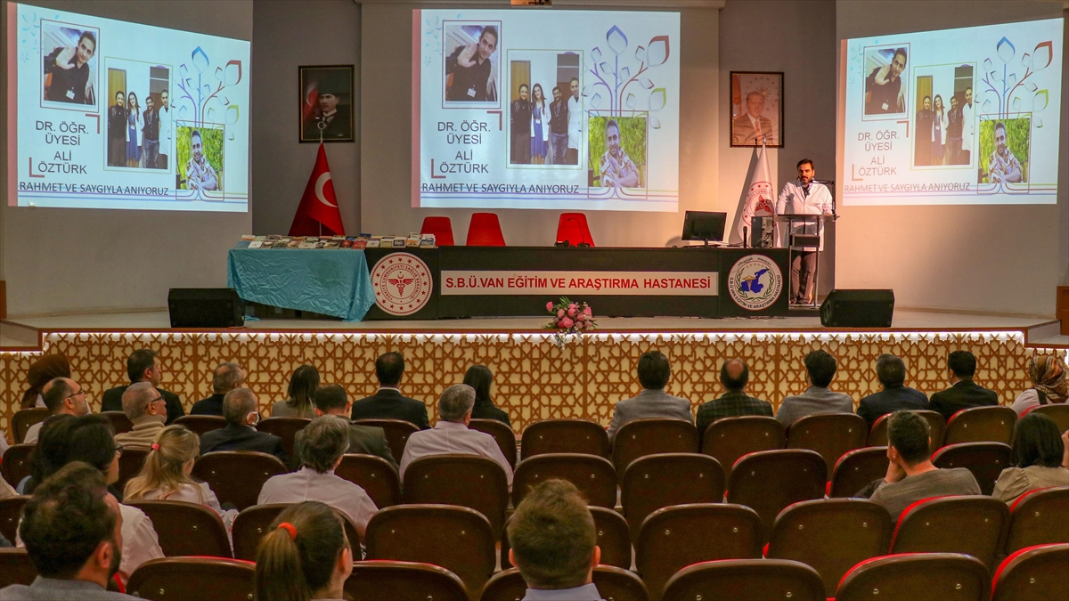 Adıyaman'da Depremde Hayatını Kaybeden Doktor, 14 Mart Tıp Bayramı'nda Van'da Anıldı