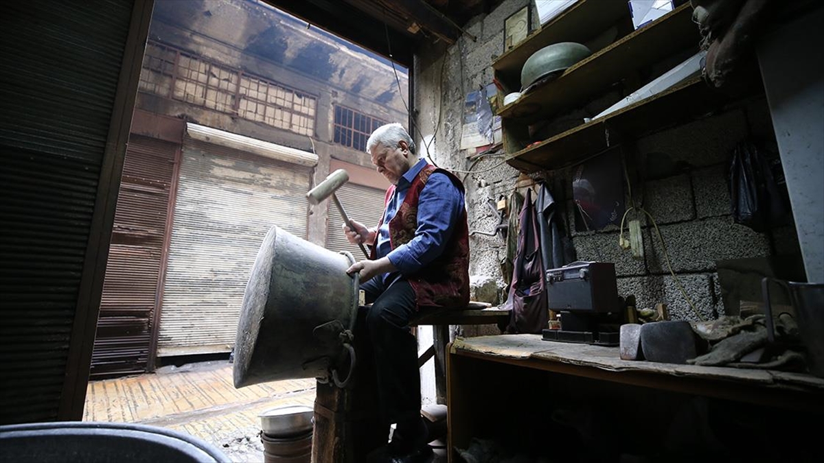 Kahramanmaraş'taki Bakırcılar Çarşısında "çekiç Sesleri" Yükselmeye Başladı