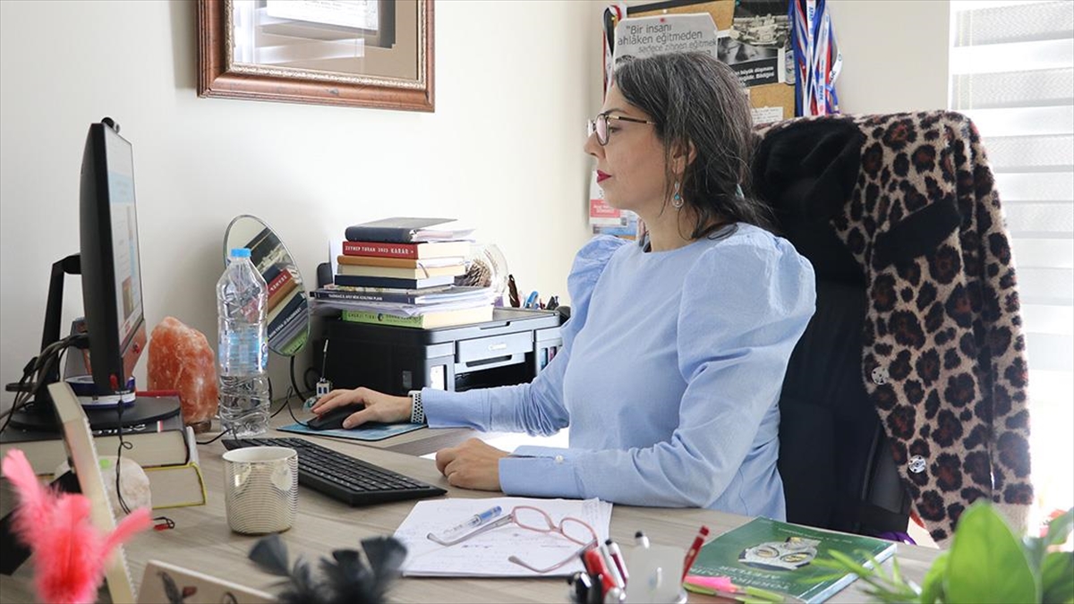 Deprem Sonrasında Acil Durumlarda Kullanılmak Amacıyla "kimlik Kartı" Hazırlanması Önerisi