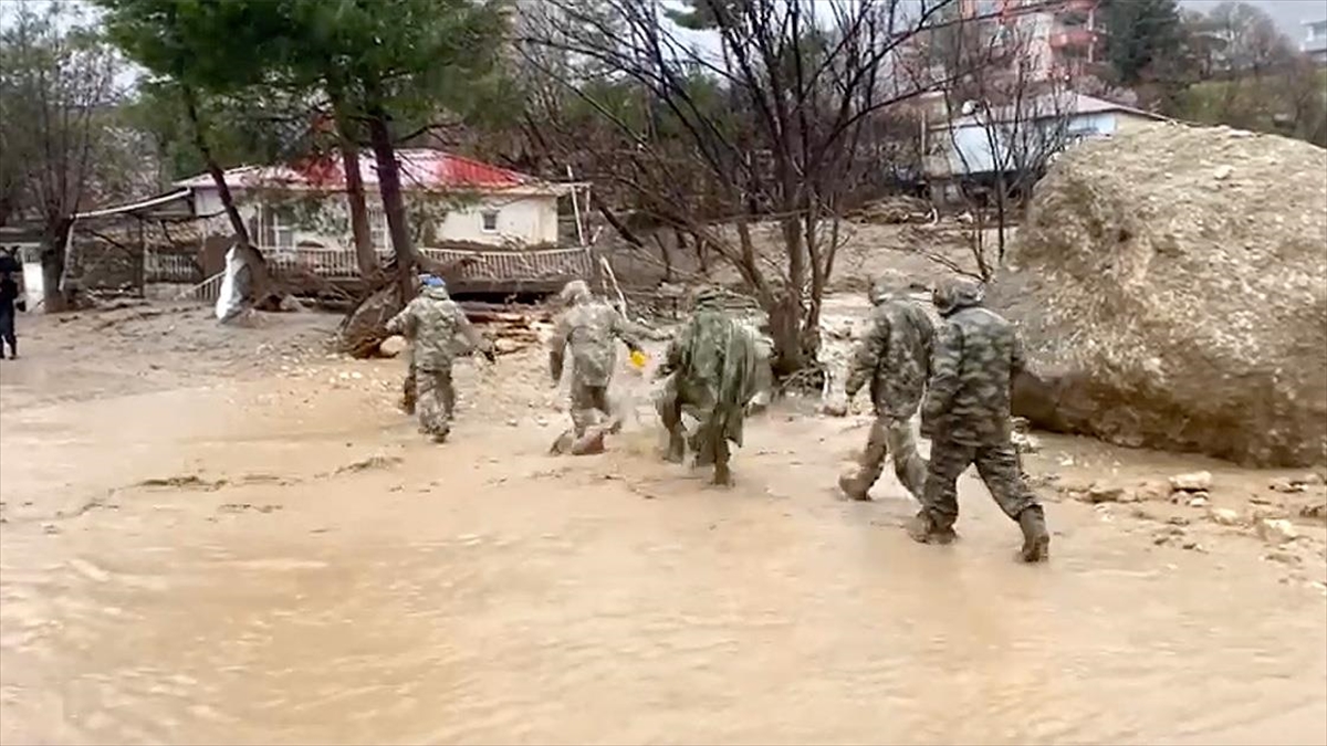 Mehmetçik, Şanlıurfa'da Köprü Kurdu