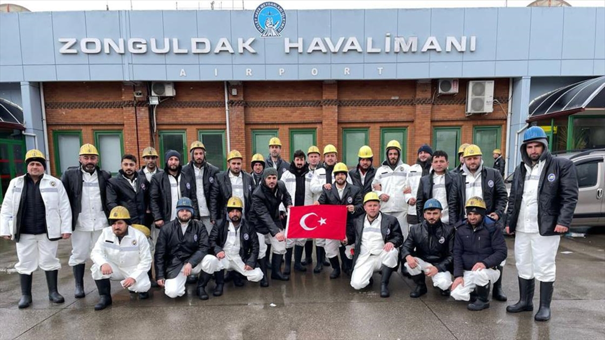 Madenciler, Deprem Bölgesinde Yaşadıklarını Anlattı