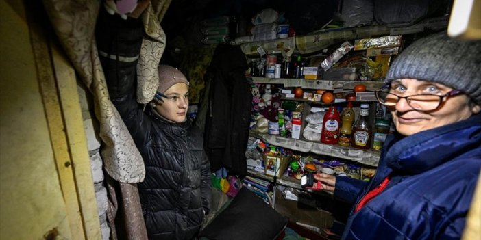 Ukrayna'da 11 Yaşındaki Öğrenci, Eğitimine 4 Metrekarelik Sığınakta Devam Ediyor