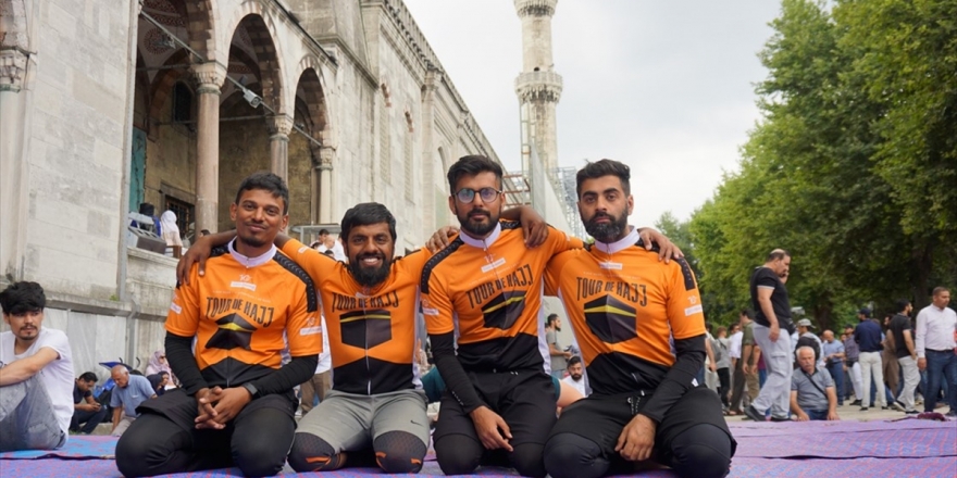 Bisikletle Londra'dan Medine'ye Pedallayan Grup İstanbul'da
