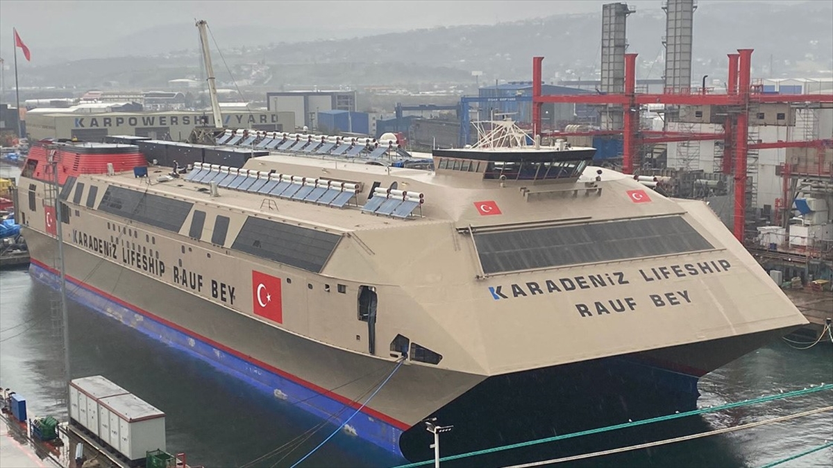 İskenderun'daki Depremzede Öğrenciler, Lgs Sınavı Ve Yks'ye "yüzen Okul"da Hazırlanacak