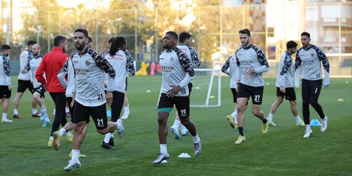 Alanyaspor Sistem Değişikliğine Gidiyor