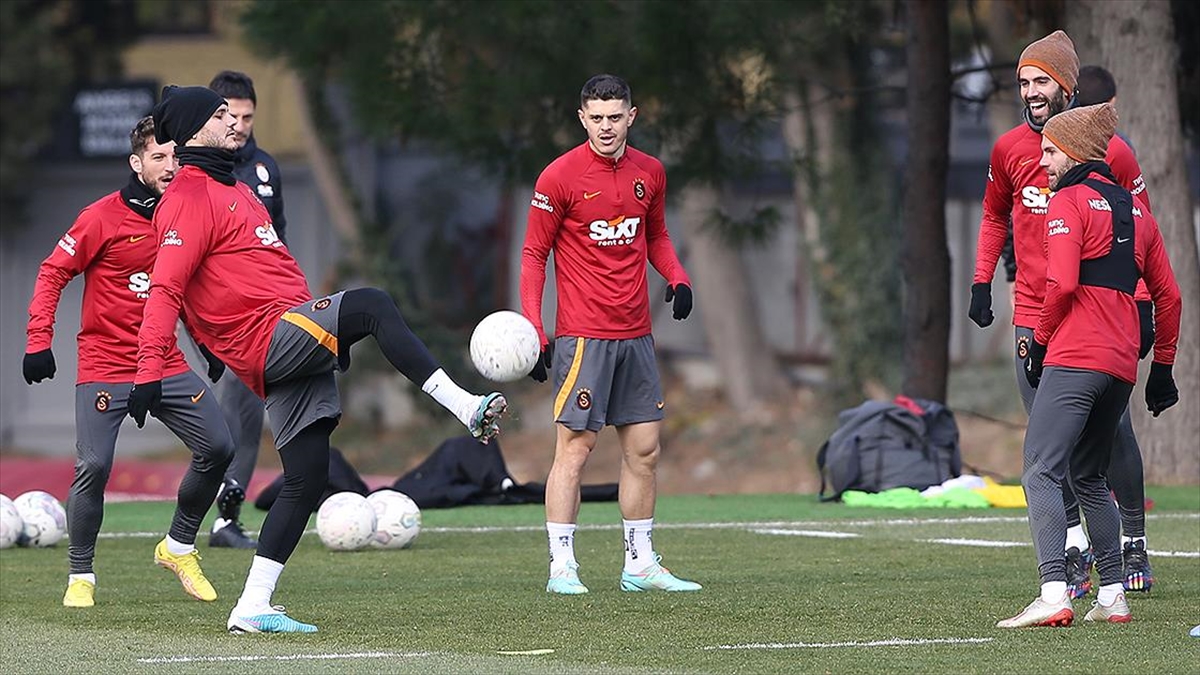 Galatasaray'ın Karabağ Maçı Kadrosu Belli Oldu