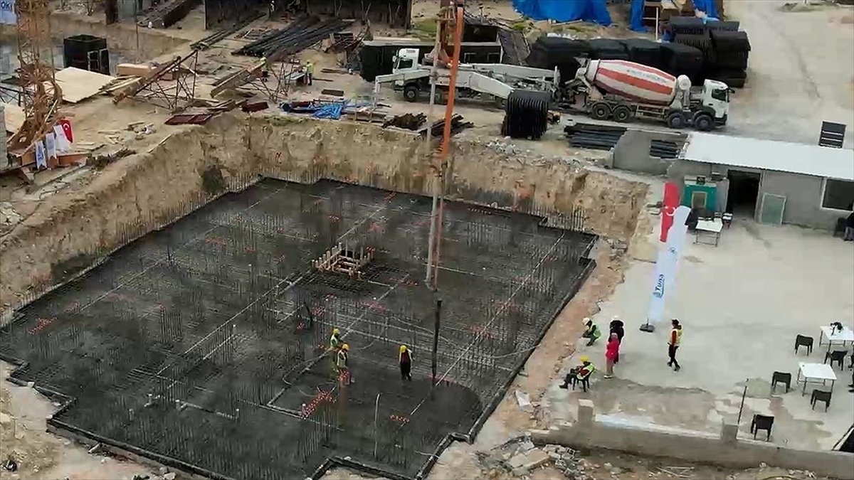 Deprem Bölgesinde Şu Ana Kadar 53 Bin 830 Konutun Yapım Süreci Başladı