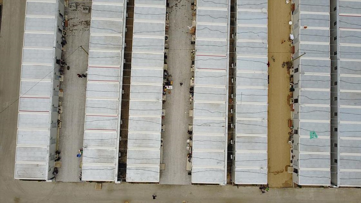 İskenderun'da 5 Noktada Kurulan Konteyner Kentlere 2 Bin 541 Depremzede Yerleştirildi