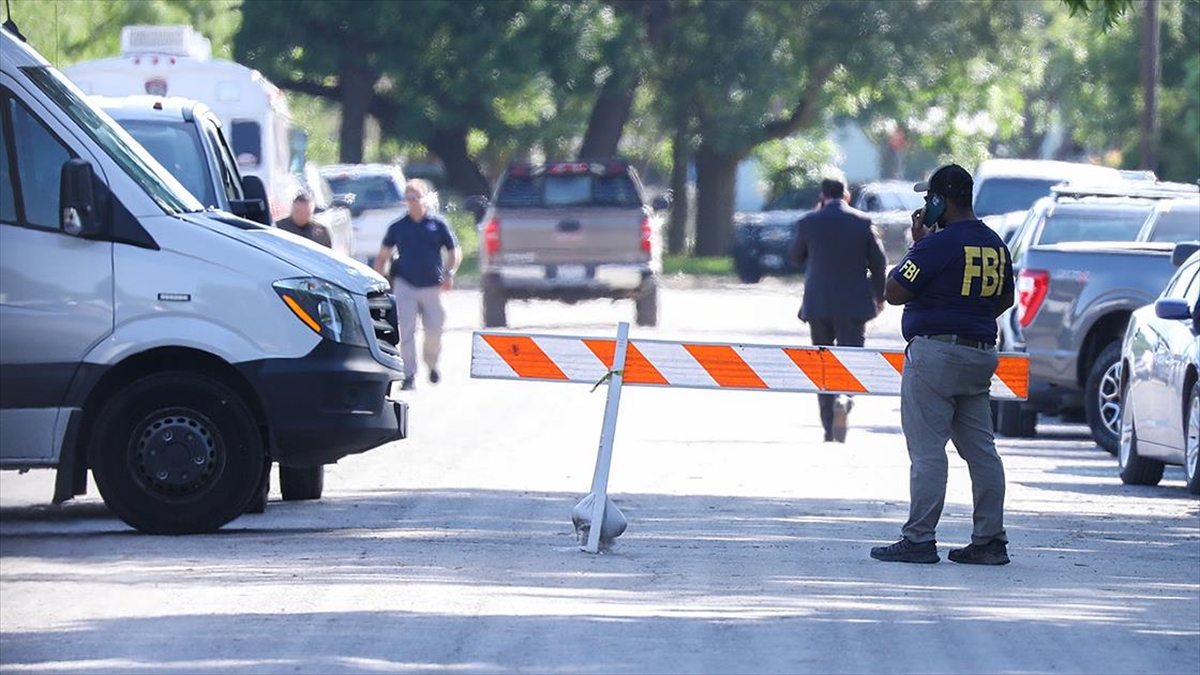 ABD'de Bir İlkokula Düzenlenen Silahlı Saldırıda 3'ü Çocuk 6 Kişi Öldü