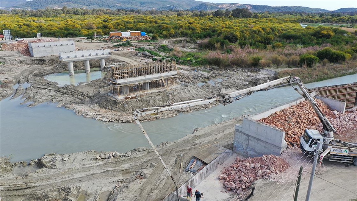 Antalya İle Muğla'yı Birleştirecek Patara Köprüsü'nün Nisanda Bitirilmesi Planlanıyor
