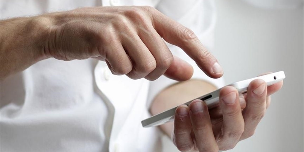 Uzmanlara Göre "trol Ağları İle Siyasi Algı Oluşturmak" Demokrasi Kültürüyle Bağdaşmıyor