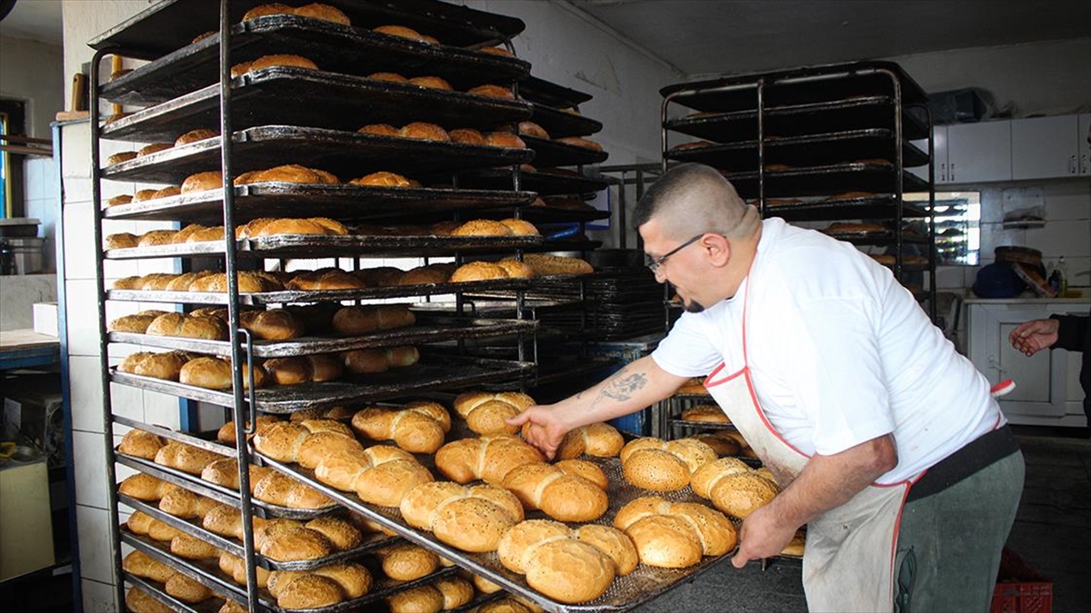 Hatay'daki 43 Yıllık Fırın Deprem Gecesi Bile Üretime Ara Vermedi