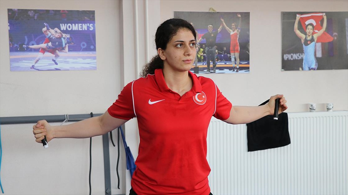 Depremzede Güreşçi Doğup Büyüdüğü Hatay İçin Mücadele Edecek