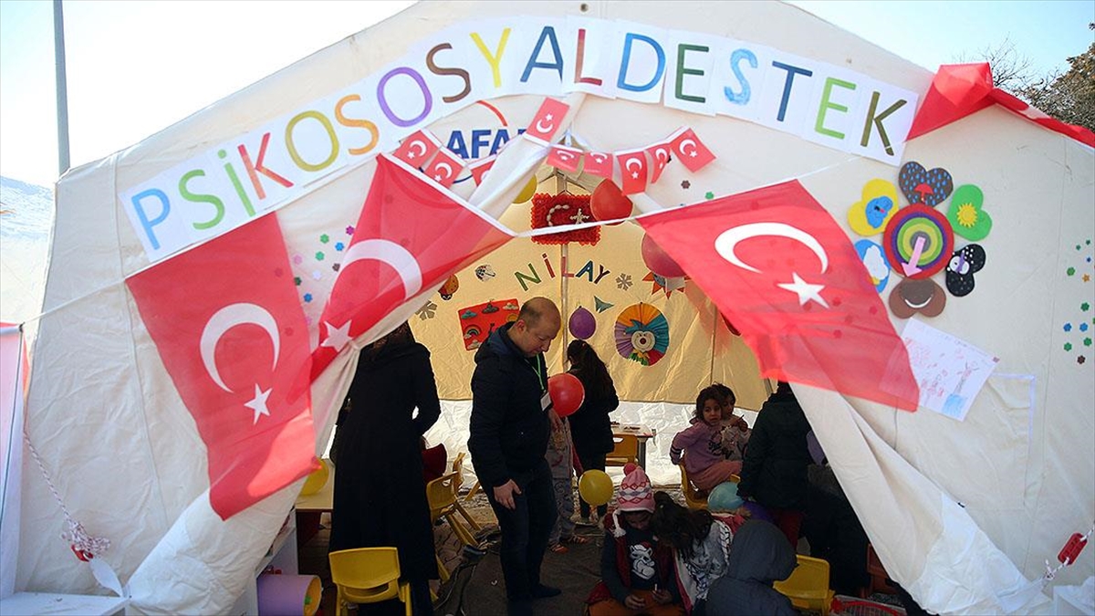 Meb'den, Afet Bölgesindeki 1 Milyon 226 Bin Öğrenci Ve Veliye Psikososyal Destek Hizmeti