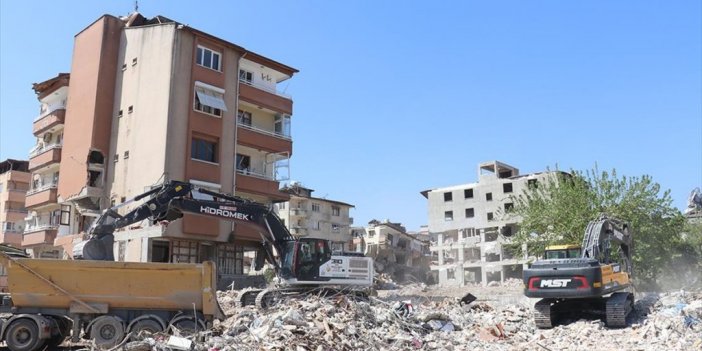 Hatay'da Bina Yıkım Ve Enkaz Kaldırma Çalışmaları 42 Mahallede Sürüyor
