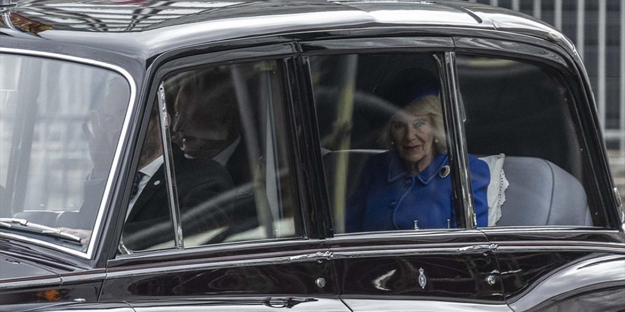 Buckingham Sarayı İlk Kez Kullandı
