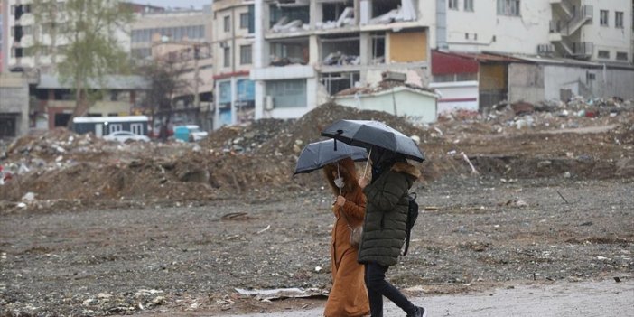 Deprem Bölgesi İçin Sağanak Uyarısı