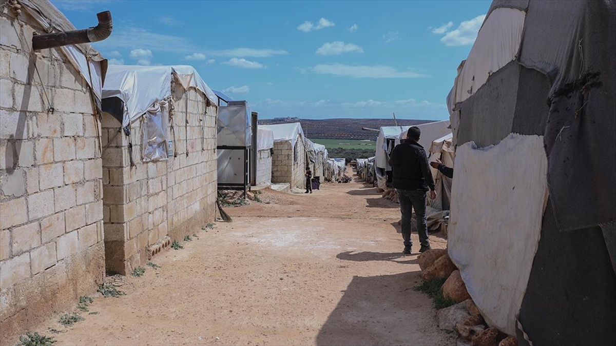 İdlib'de Doğal Felaketlerin Gölgesinde Ramazanı Karşılayan Halk, Hayat Pahalılığından Şikayetçi