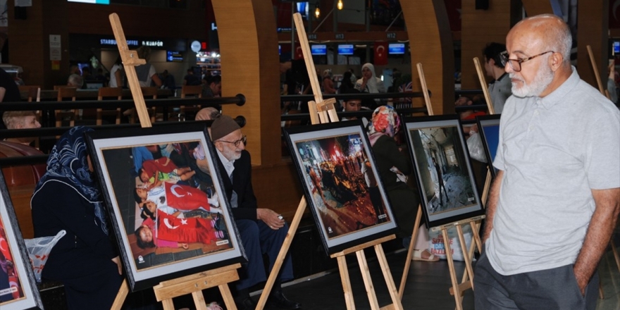 İstanbul Sabiha Gökçen Havalimanı'nda '15 Temmuz' Fotoğraf Sergisi