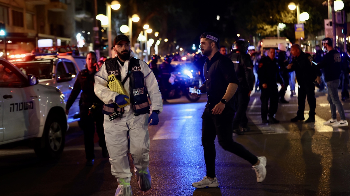 Tel Aviv'de Düzenlenen Çifte Saldırıda 1 Kişi Öldü, 6 Kişi Yaralandı