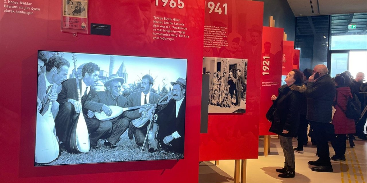 Aşık Veysel'in Aile Fotoğrafları Ve Hayatı Akm'de Sergileniyor