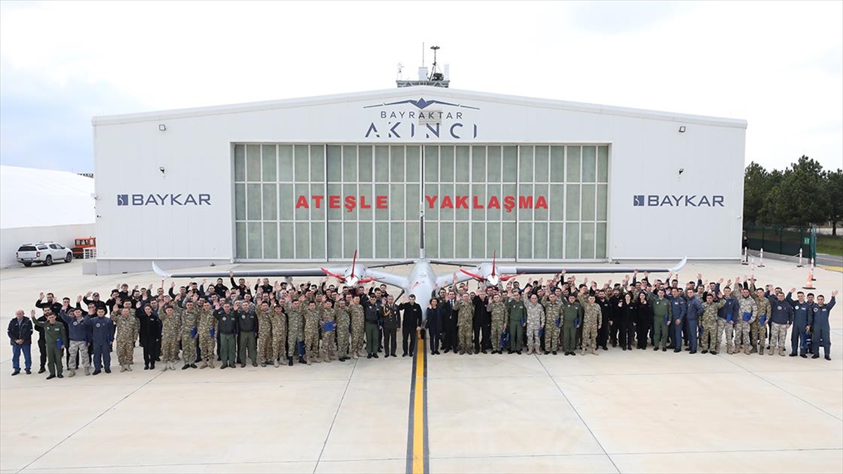 Bayraktar Akıncı'nın 96 Kursiyeri Mezun Oldu