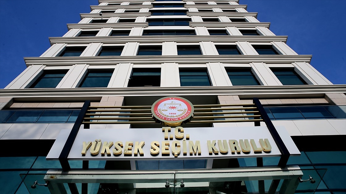 Siyasi Partilerin Milletvekili Aday Listelerini Ysk'ye Sunmaları İçin Son Gün Yarın