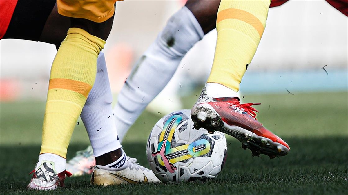 Ümraniyespor, Süper Lig'de Yarın Kayserispor'a Konuk Olacak