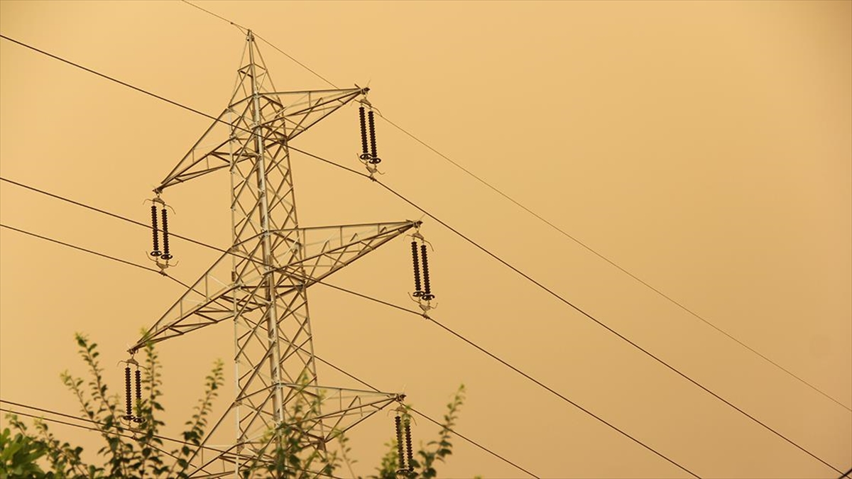 Hatay'da Kuvvetli Rüzgar Ve Fırtına, Doğu Bölgelerinde Toz Taşınımı Bekleniyor