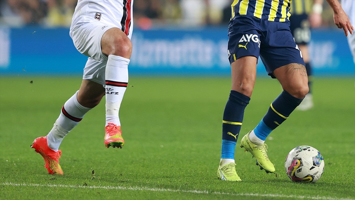 Fenerbahçe, Süper Lig'de Yarın Fatih Karagümrük Deplasmanında