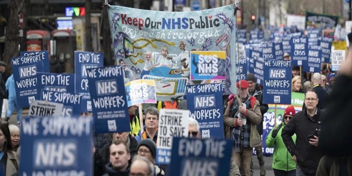 İngiltere'de On Binlerce Pratisyen Hekim Bu Yıl İkinci Kez Greve Gitti