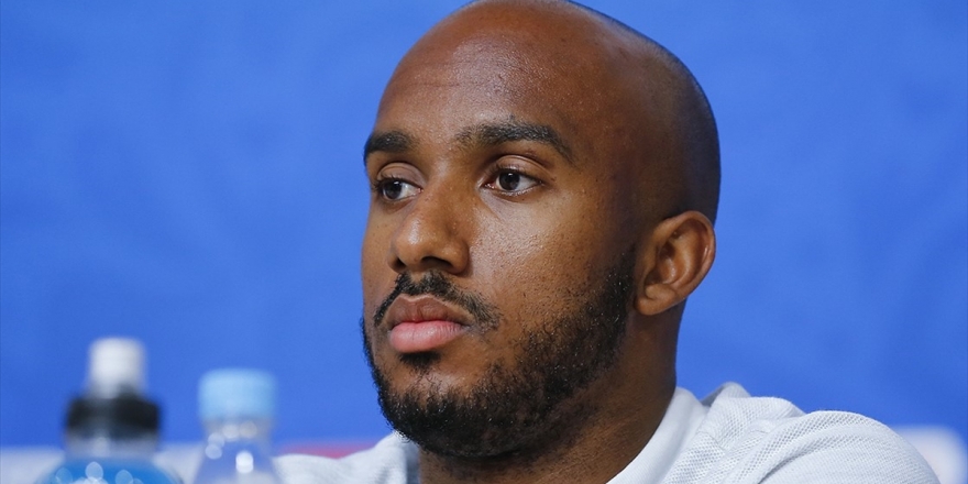 Everton Fabian Delph'i Transfer Etti