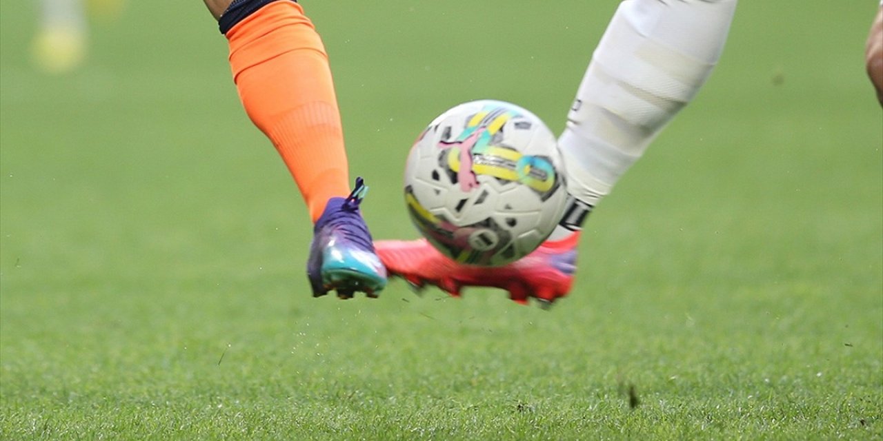 İstanbulspor, Spor Toto Süper Lig'de Yarın Başakşehir'i Konuk Edecek