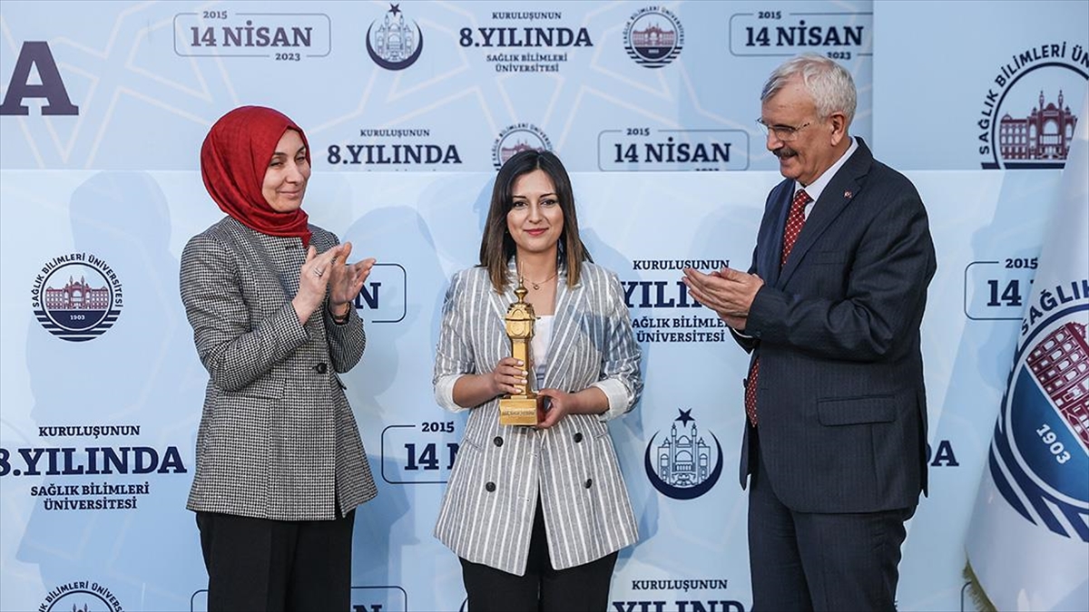 Sağlık Bilimleri Üniversitesinin "vefa" Ve "4. Şahane Medya" Ödülleri Sahiplerini Buldu