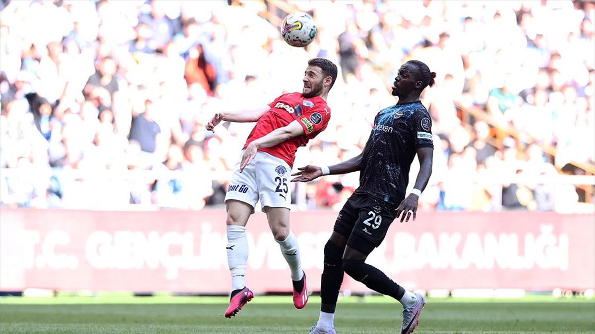 Adana Demirspor Sahasında Farklı Kazandı