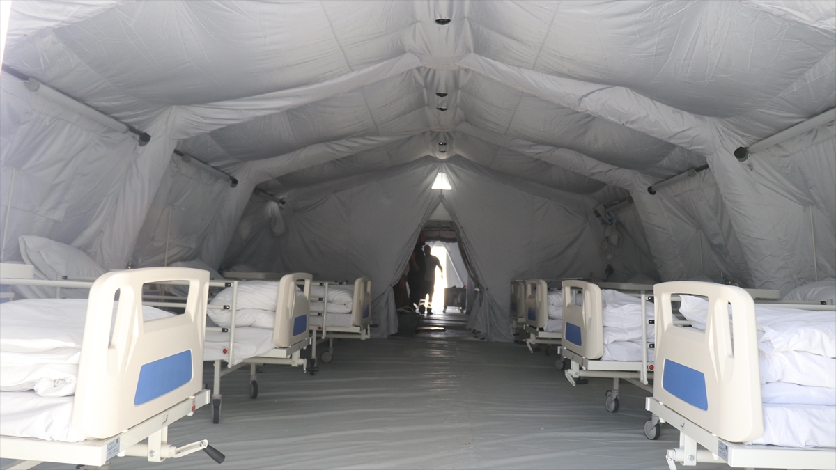 Depremden Sonra Nüfusu Katlanan Yayladağı'nda Sahra Hastanesiyle Hizmet Kapasitesi Artacak