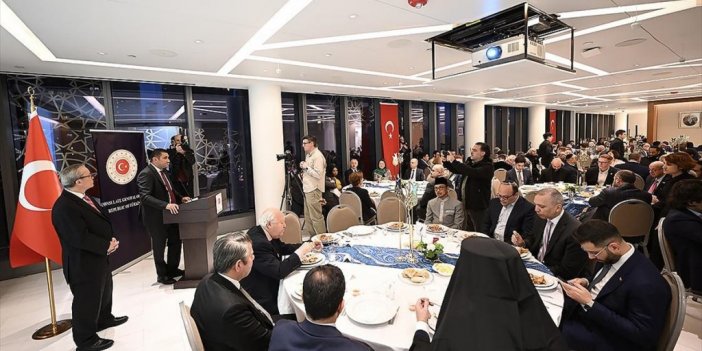 New York Türkevi'nde Müslüman, Yahudi Ve Hristiyanlar Birlikte İftar Yaptı