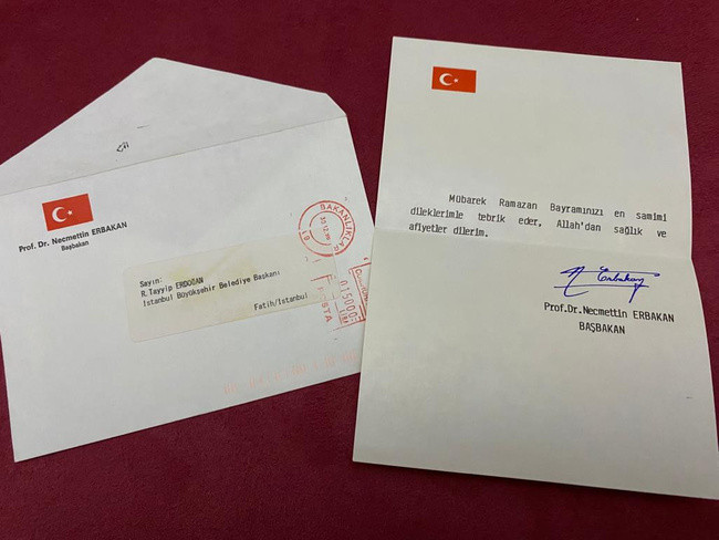 Necmettin Erbakan'ın mektubu 26 yıl sonra Erdoğan'a ulaştı!