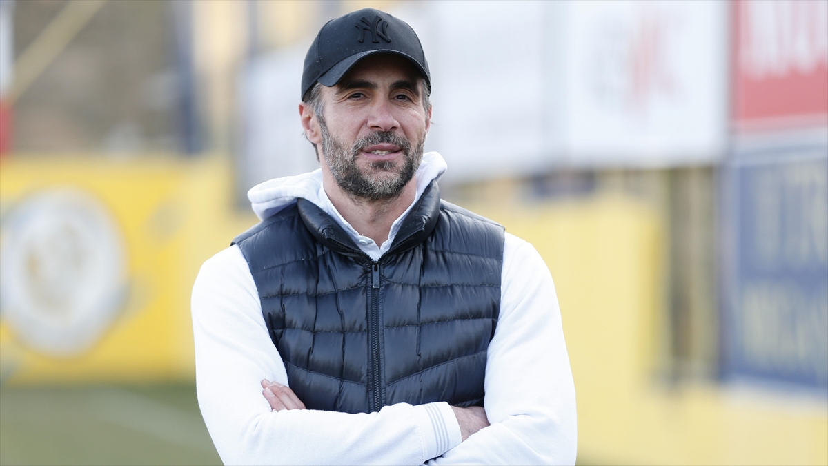 Alanyaspor'da Teknik Direktörlük Görevine Ömer Erdoğan Getirildi