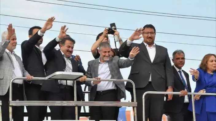 Nebati'den vatandaşın tepkisini çekecek sözler: Git cücüğüyle oyna biraz cücüğüyle