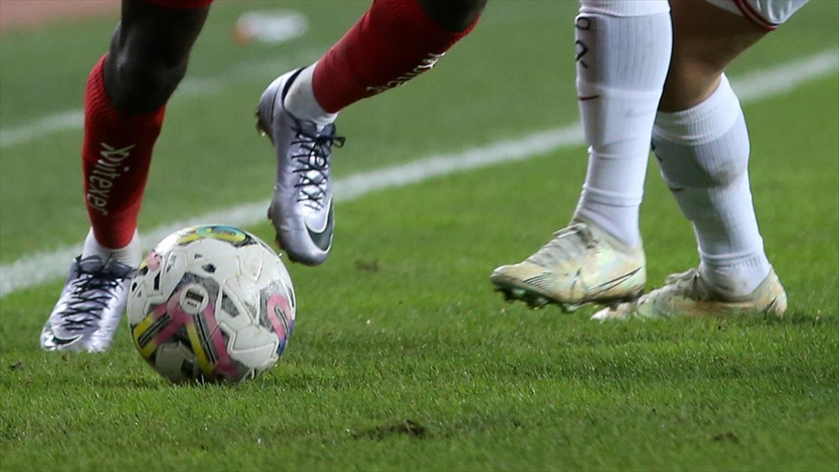 Sivasspor, Süper Lig'de Yarın Antalyaspor'a Konuk Olacak