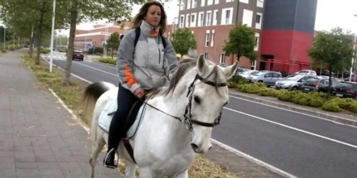 Patronuna kızdı, işe atla gidiyor